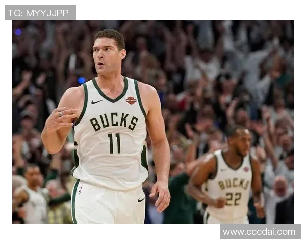 布鲁克洛佩斯：从篮球场上的巨人到全能战士的华丽蜕变